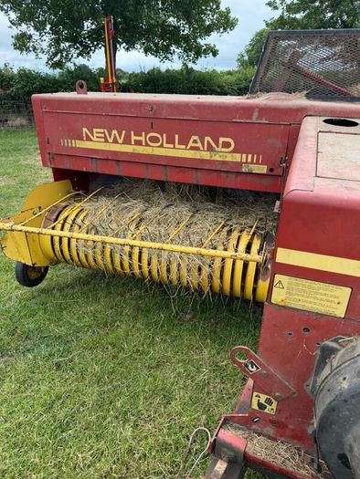 Square baler