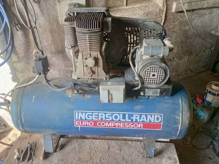 Ingersoll Rand Compressor
