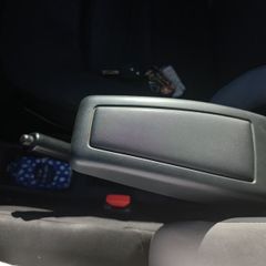 Dacia sandero  central arm rest