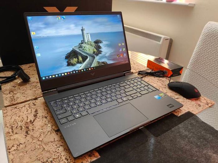 Brand New Gaming Laptop Hp Victus Intel 5 210H 8/12 RTX5060 8GB 80W GDDR7 16GB DDR5 5600mhz 512GB NVMe PCIE 4.0 15.6" 1080p 144hz Ips 300nits Win11 RGB