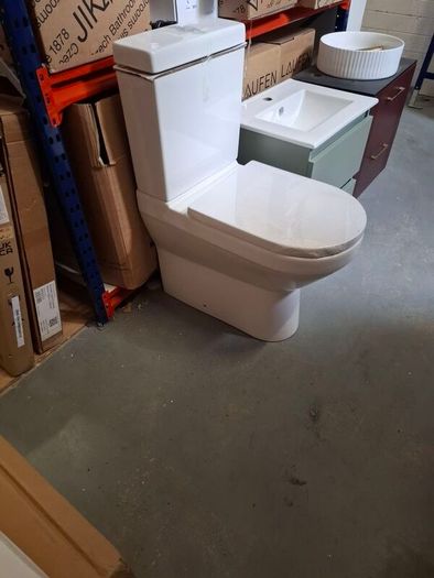 Rondo comfort height back to wall WC