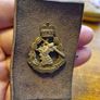 Vintage Military Bi-Metal Royal Army Dental Corps Officers Badge Image 3