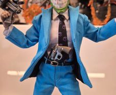 mezco mask 1/12