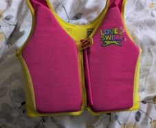 float vest