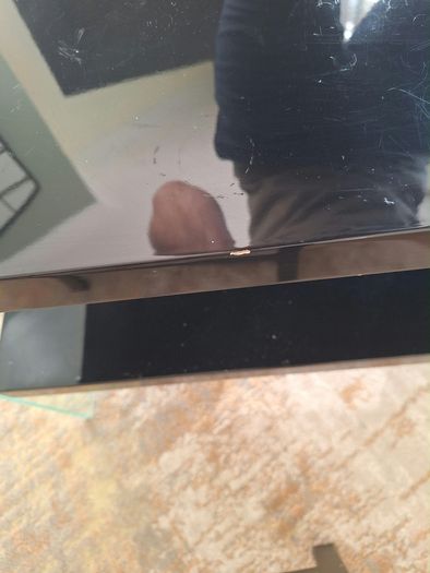 Glass tv unit