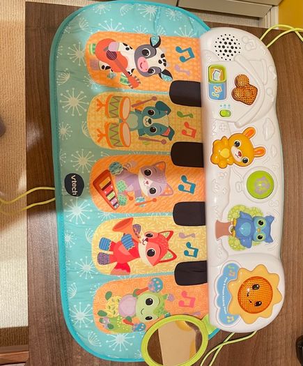 Vtech baby kicking piano