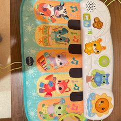 Vtech baby kicking piano