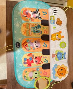 Vtech baby kicking piano