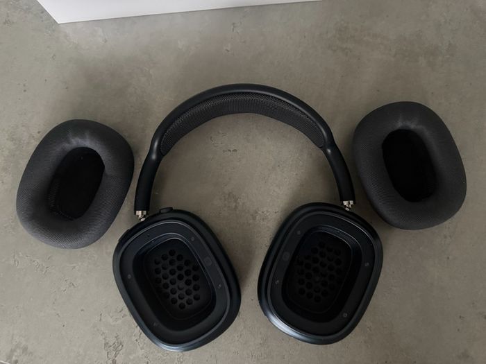 AirPods Max type C model