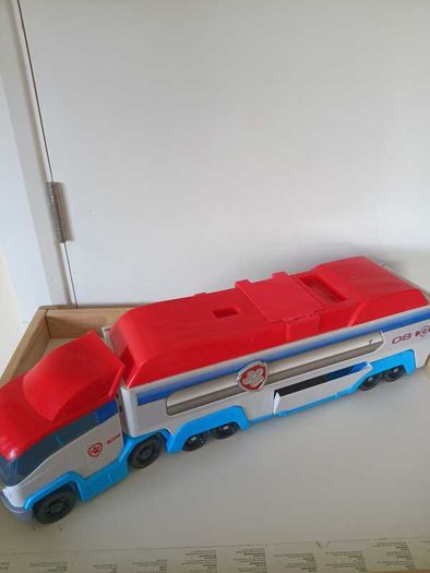 Paw Patrol Transporter Truck  Vehicles & Figures Bundle