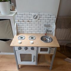 toy kitchen and accessories