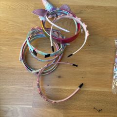 Assorted girls hair bands and clips