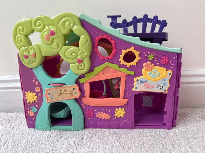 LPS Littlest Pet Shop Clubhouse Tree House Used Please see photos
