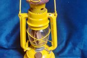 vintage kerosene lantern hurricane