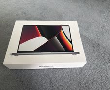 MacBook Pro 14" with 1TB SSD