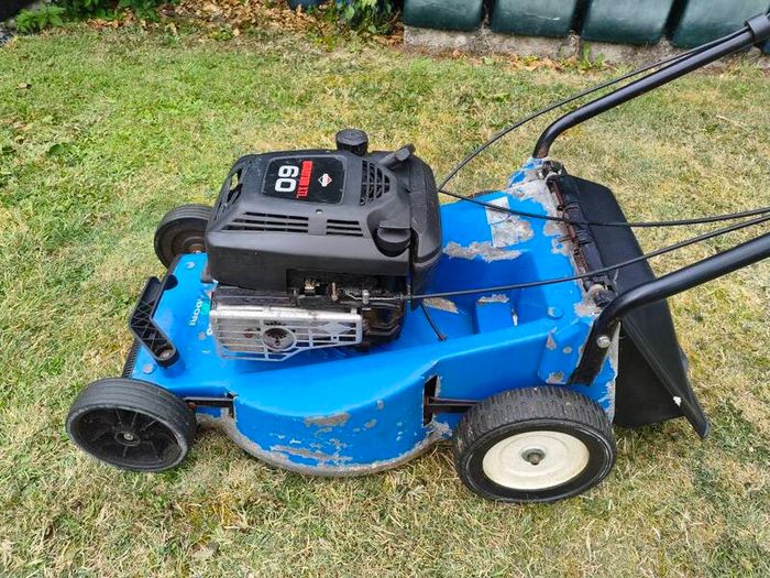Briggs and Stratton Quantum XTL 60 Lawnmower