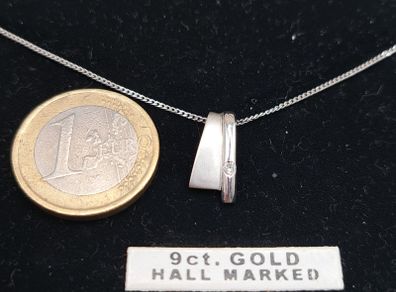 9ct  white gold diamond necklace