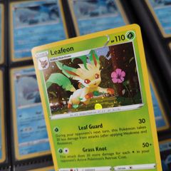 Leafeon ! SWSH Promo ! Holo ! Sword and Shield Era ! Pokemon Card ! Eeveelution !
