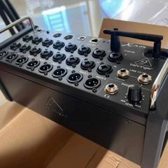 Behringer X AIR XR18 Digital Mixer