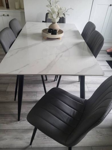 Dinning table plus 6 chairs