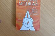 Gertrud Hirschi Mudras Cards for Body, Mind &amp; Spirit