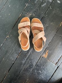 Size 40 Oletti blush pink soft leather sandals
