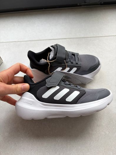 Adidas Tensaur 3.0 EL C trainer - size uk 11K, color: grey and white -NEW