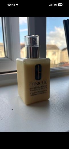 Clinique dramatically different moisturising lotion