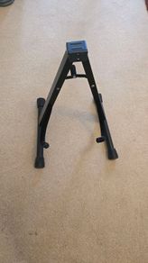 Electric guitar stand