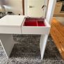 Dressing table with integrated mirror and drawer compartments Image 9