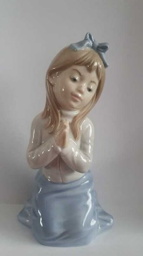 Nao Figurines