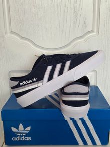 Unisex Adidas shoes size UK 6