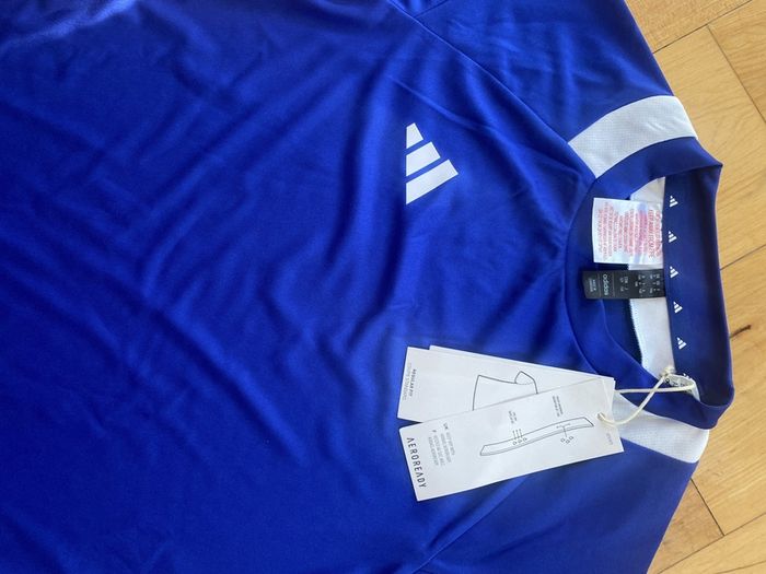 Adidas Age 9-10 t-Shirts AEROREADY 1 new