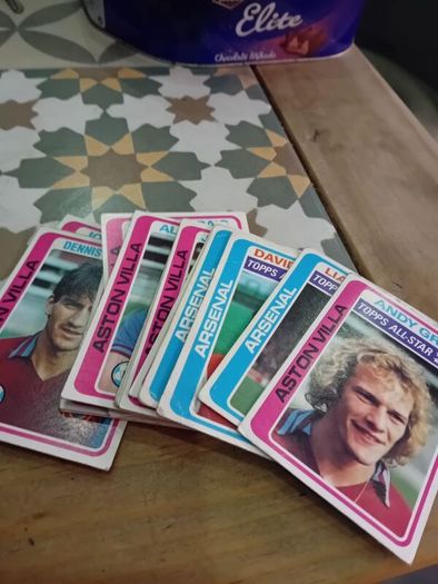 Topps  Trading Cards