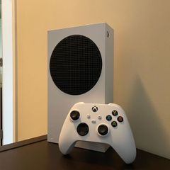 Xbox Series S 512 GB SSD + Controller