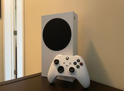 Xbox Series S 512 GB SSD + Controller