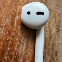 apple airpod 1st gen - right bud only