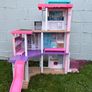 Barbie Dream House Image 3
