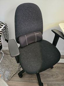 Office chair with free lumbar support