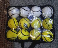 Sliotars size 4s