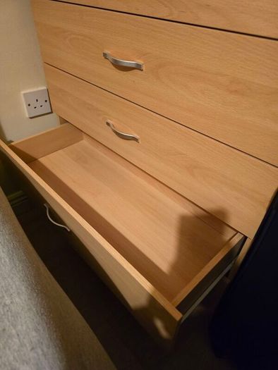 5 Drawer Chest of Drawers - Metal Handles