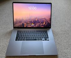 Apple MacBook Pro 16 Inch 2019 Intel i7 16GB RAM 512GB SSD,  Excellent Condition