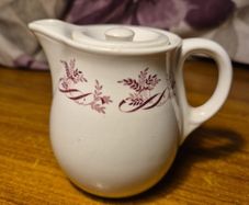 Vintage 1960s Dunn, Bennett and Co of Burslem small tea pot, England.