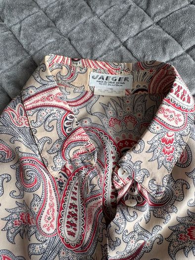 Jaeger shirt 100% silk Size S-M