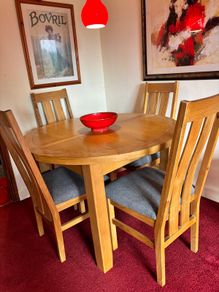 Dining table and 4 chairs