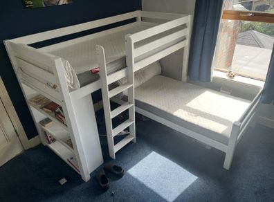 Moritz L bunk and play beds