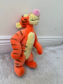 Disney Winnie The Pooh Tigger approx. 30 cm. Soft Tiger Used Please see photos