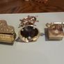 Collection of 5 small ornaments Image 6