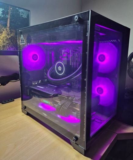 Gaming PC Ryzen 7 5800X, RX 7700 XT, 32gb Ram, 1TB M.2 Ssd, 750w Psu, Wifi/bt