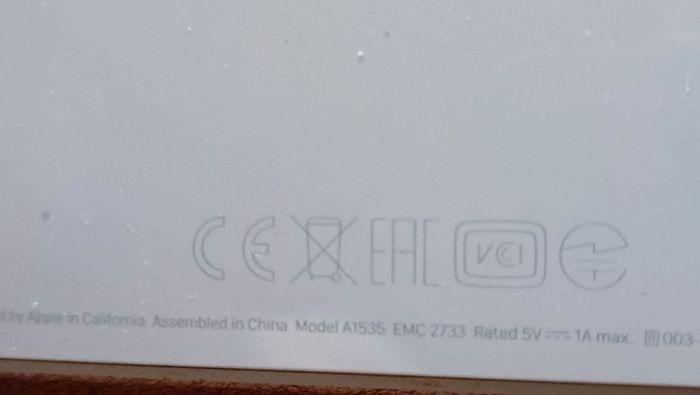 Apple Magic Trackpad 2 A1535 - Like New